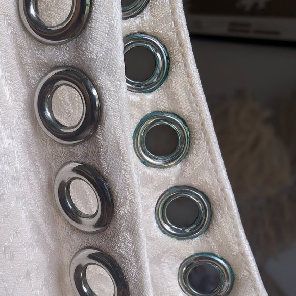 CATHERINE MALANDRINO White 100% Silk Grommet V Neck Cocktail Dress Size 4 - Picture 12 of 16